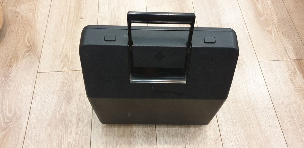 Masina de scris Triumph-Gabriele Electric S   390 lei