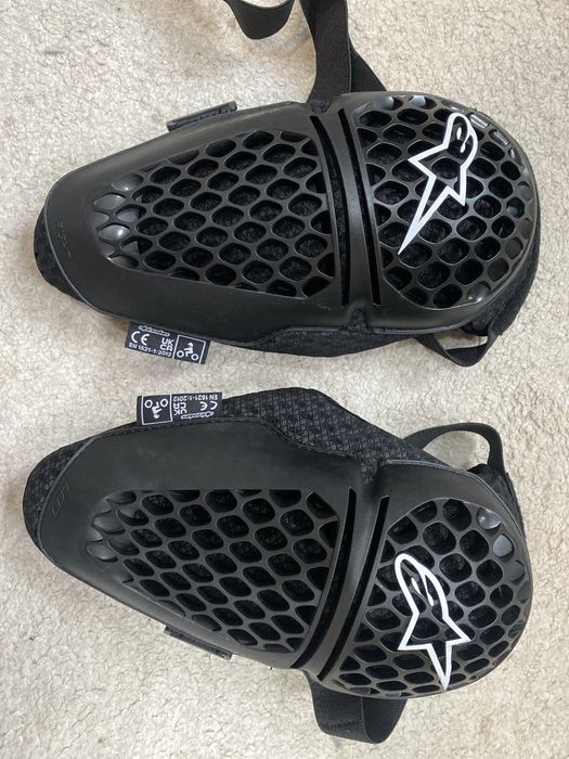 Genunchiere Alpinestars