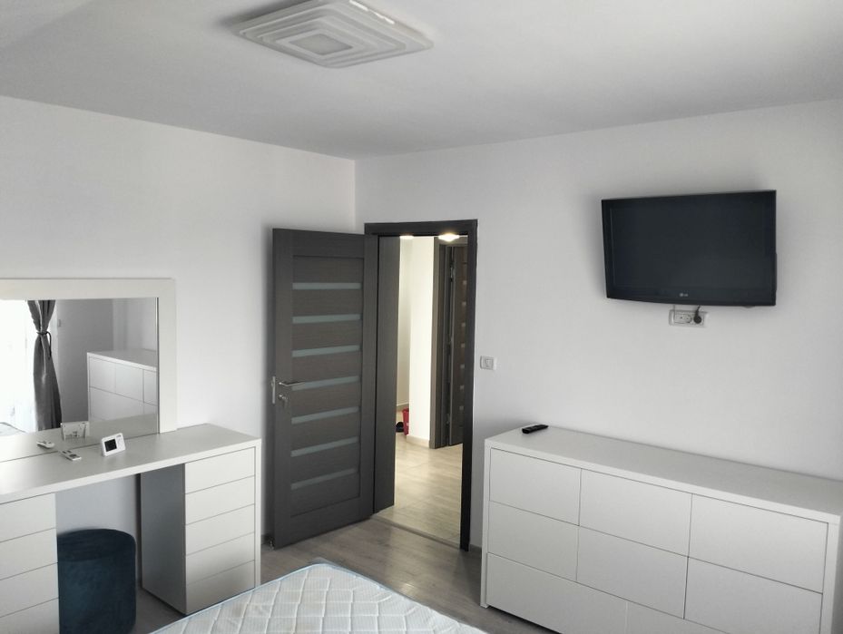 Închiriez Apart. Lux, 2 Cam,Parcare, Vlaicu  Bloc Nou