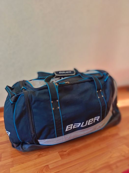 Продается  хоккейная сумка