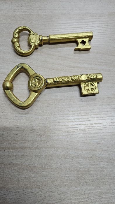 Stopir sotiladi antikvar