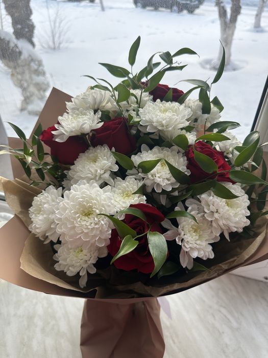 Продам свежий букет цветов по приемлемой цене