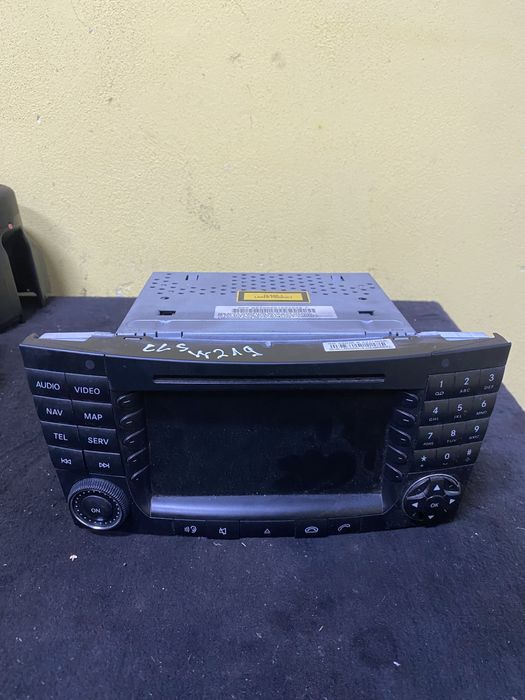 Navigatie CD Mercedes CLS W219 Pret 1200 lei