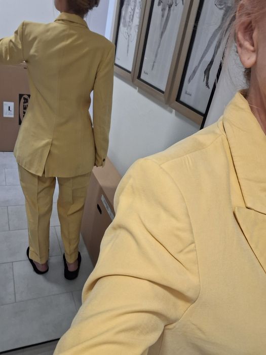 Costum ,Zara,galben din 2 piese