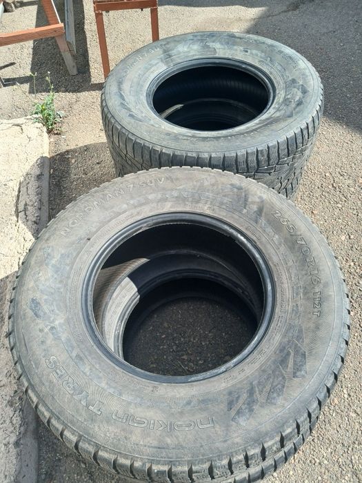 Автошины в количестве 4 шт.
