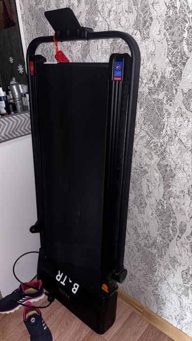 Продам беговую дорожку