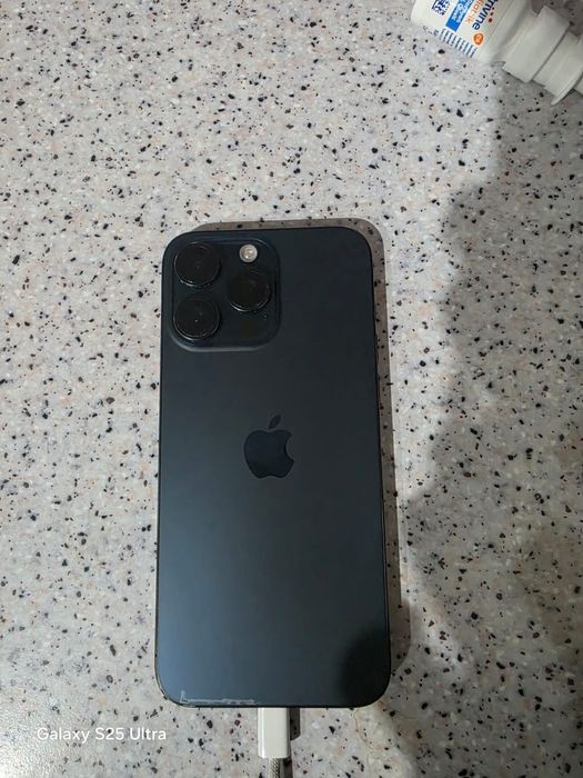 Айфон  15 про макс