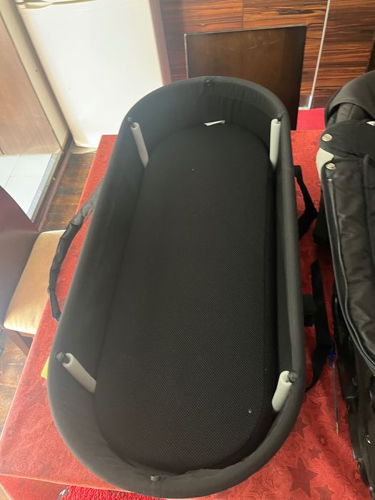 Бебешко столче и кошарка