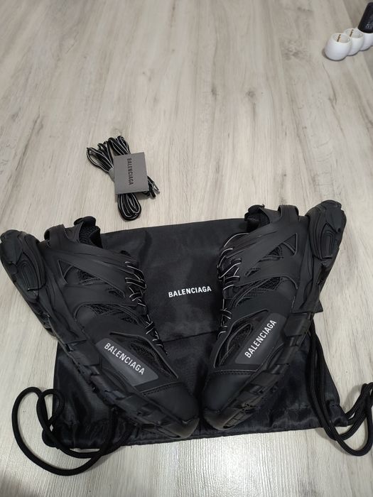 Balenciaga track black 43
