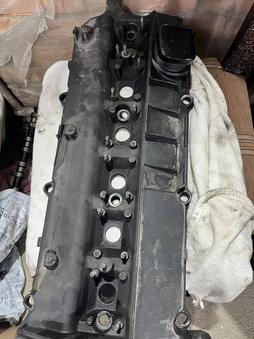 Клапанная крышка м 50 безванус