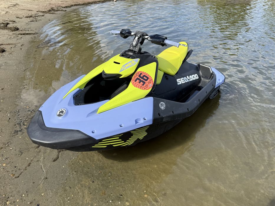 Spark Trixx ,2025,3Locuri,14 ore,Garantie