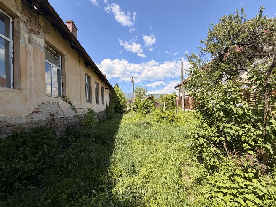 Casa de Vanzare si teren Jiblea Veche