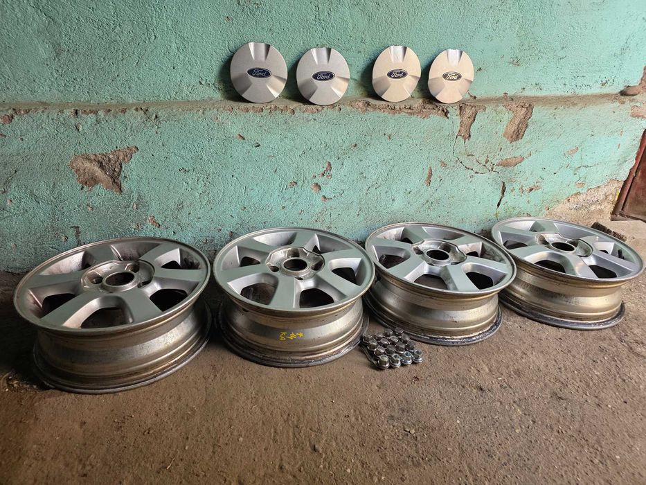 Set 4 jante aliaj 14'' Ford 5Jx14 H2 ET36 + 4 capace + 16 piulite