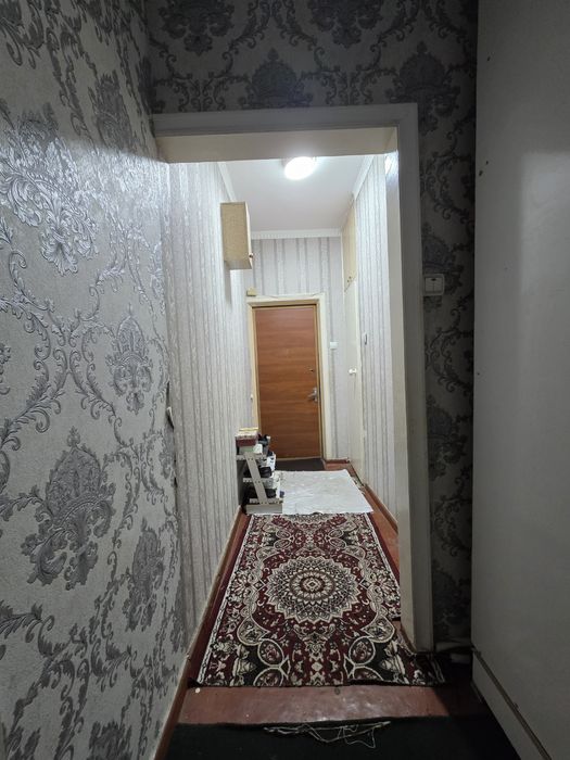 Chimgan yalong‘och 2 xona 3 xona qilingan uy sotiladi