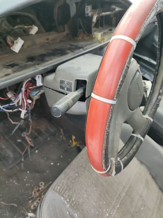 Запчасти на Мазда 626