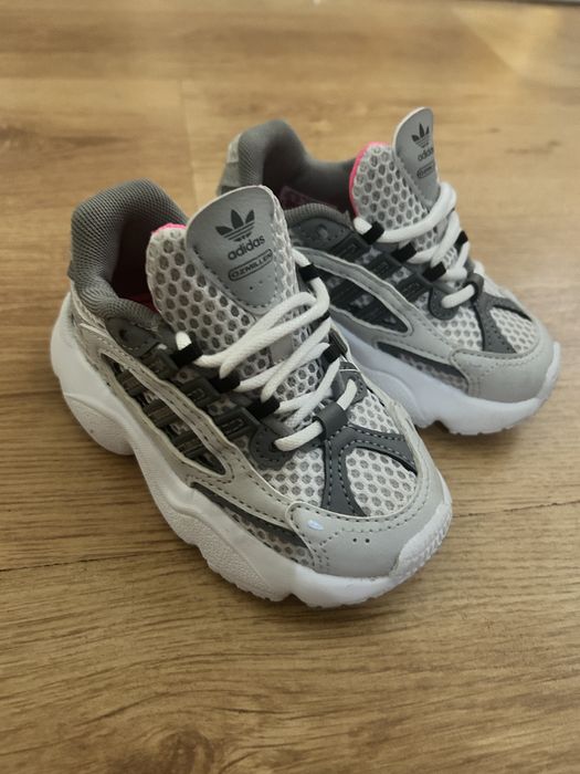 Sneakerd adidas nr.23.