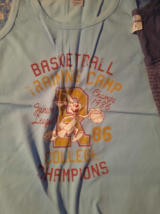 Майки новые на мальчика 7-9 лет