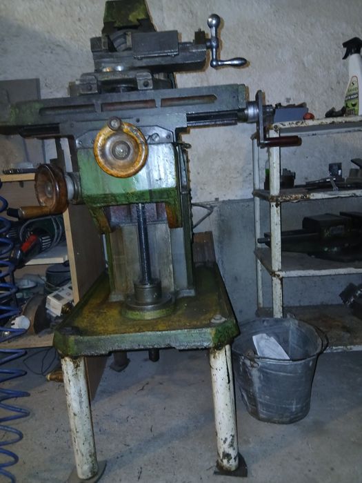 Фрезерный станок