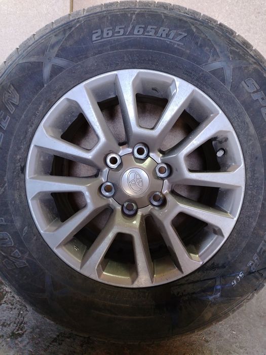 Продам колеса в сборе на Прадо..