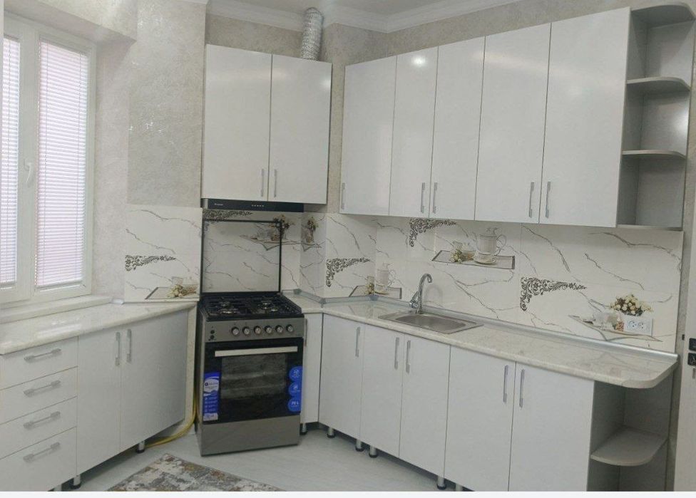 Yunusobod Turkiston Metro yaqinda arenda bezmakler