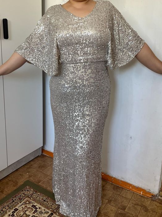 Платье вечерный белый и чёрный