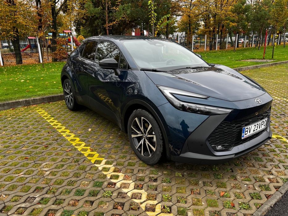 TOYOTA C-HR 2025 — imagine 4