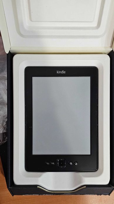 Електронен четец Kindle 4 (6" E-Ink) – Отлично състояние