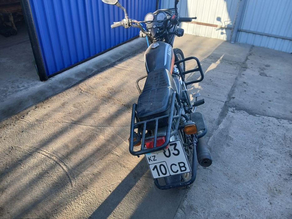 Продам мотоцикл 200