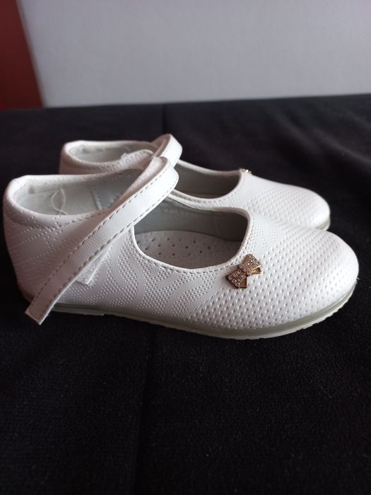 Обувки за момиче 15 лв