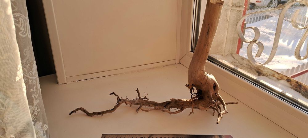 Коряга в аквариум