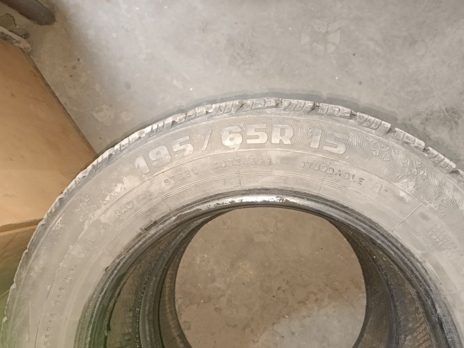 Шины зимние 195/65R15
