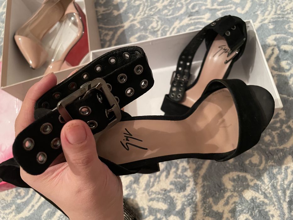 Босоножки 36р