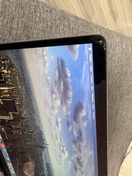 MacBook PRO 512gb 16gb i5