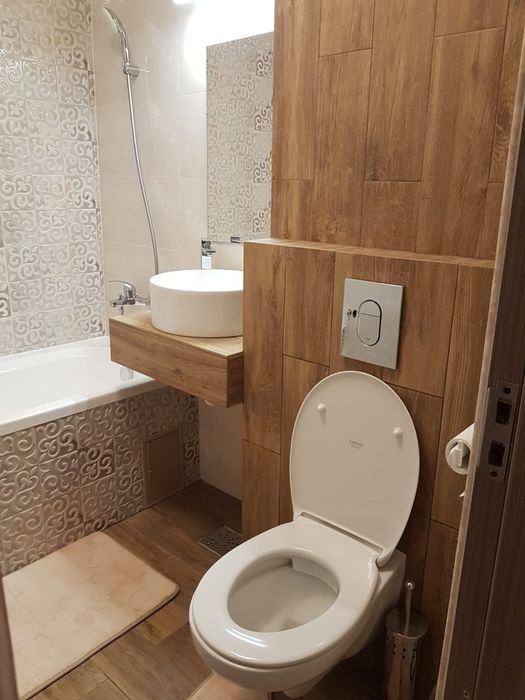 32 mp, etaj intermediar, mobilata, utilata