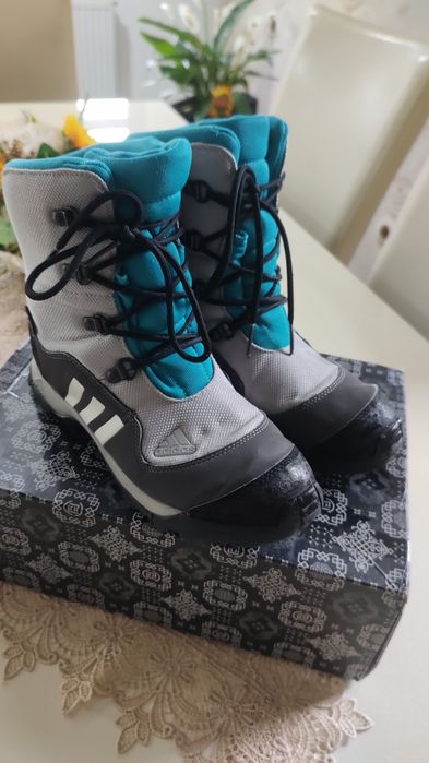 Ghete adidas originale unisex.