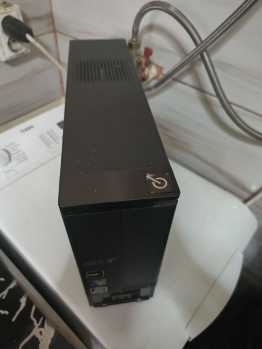 Vind calculator Acer cu 4 GB rami ddr3