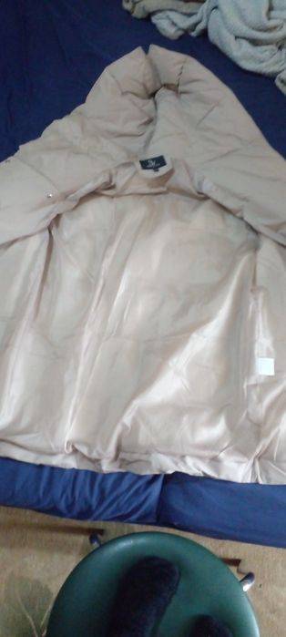 Продам куртку новая одели 1 раз