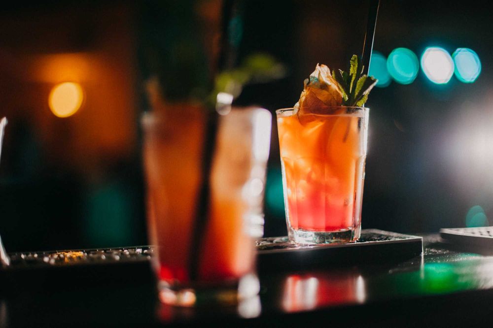 Cocktail bar pentru evenimente: nunti, botezuri, majorate etc