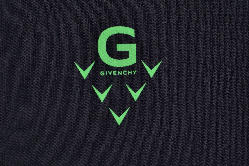 Givenchy - мъжка тениска, размер L