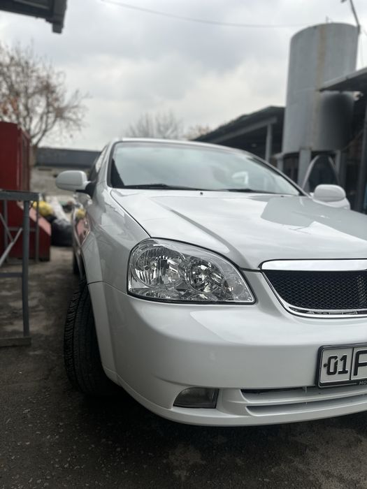 Продам лассети 2012 год.