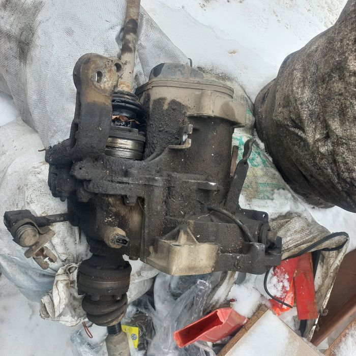 Продам коробку гольф 3 1.6 абу