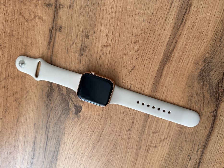 Смарт часы Apple watch SE 44mm