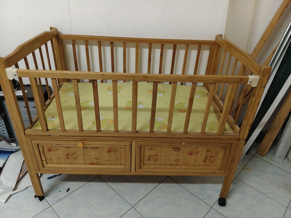 Детская кровать продам