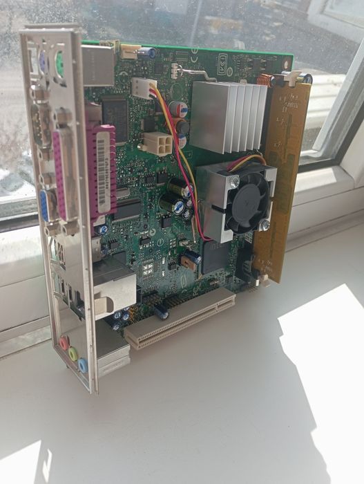 Mini ITX, Intel Atom 330