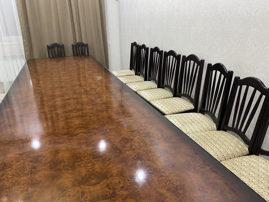 Продам стол со стульями