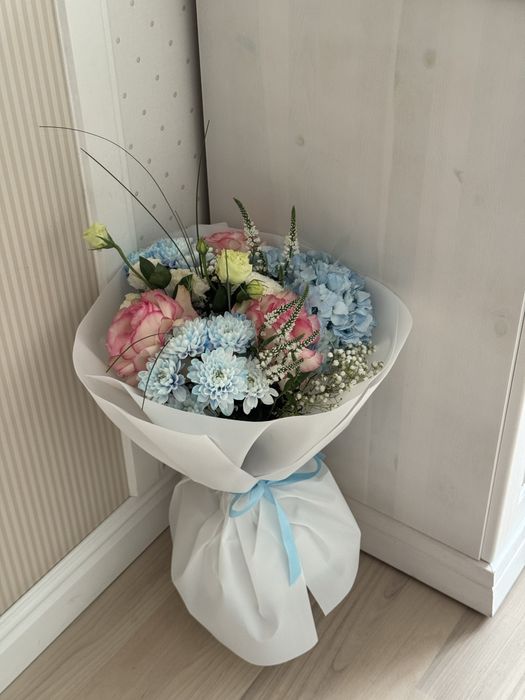 Букет цветов продам