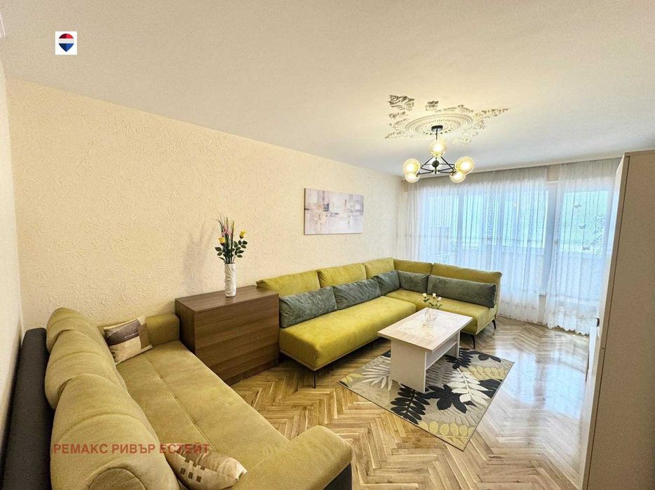 Двустаен апартамент за продажба кв. Дружба 1