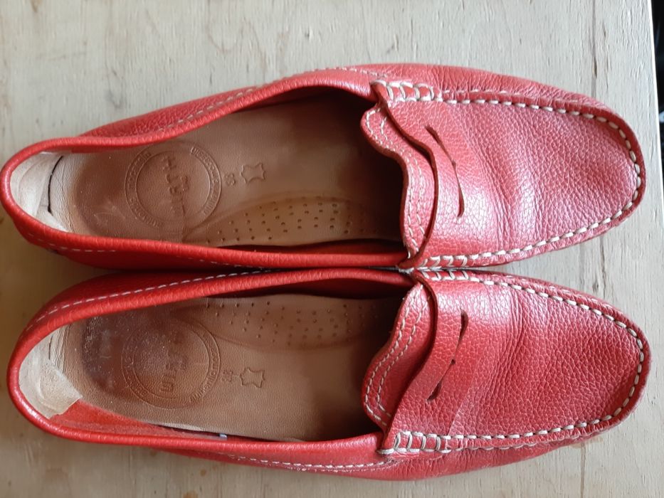 Платье  р42-44,обувь р37-38.