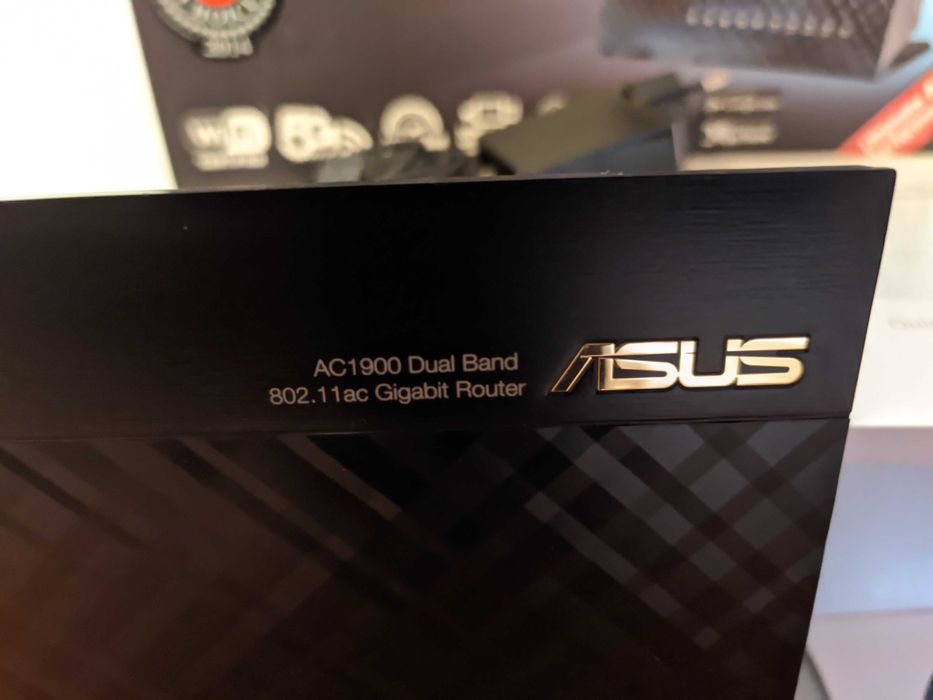 Гигабитов рутер - Asus RT-AC68U / DSL-AC68U