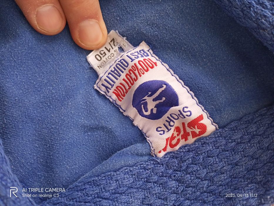 Продам кимоно для спорта